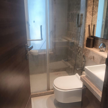 Bathroom in 4 BHK Apartment at Lodha Sea Face, Dairy Colony – for Sale