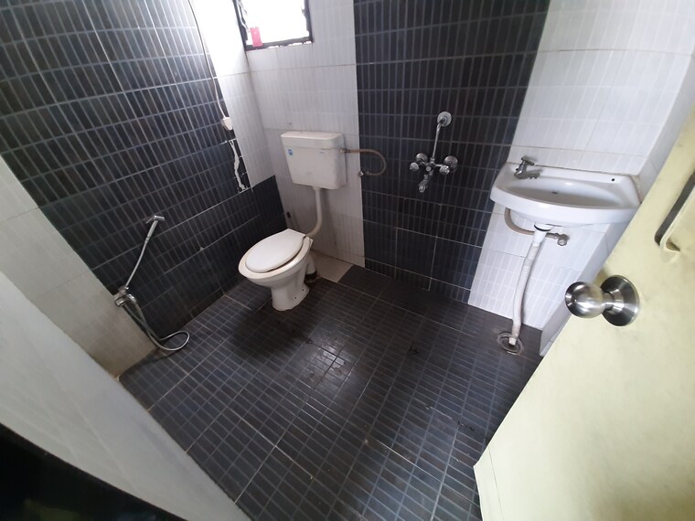 Team Area, sudarshan-enclave 2 Bedroom 900 Sq.Ft. Apartment In Vadgaon Budruk Pune 9485782