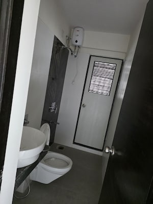 Bathroom in 2 BHK Apartment at Panch Pakhadi – for Rent