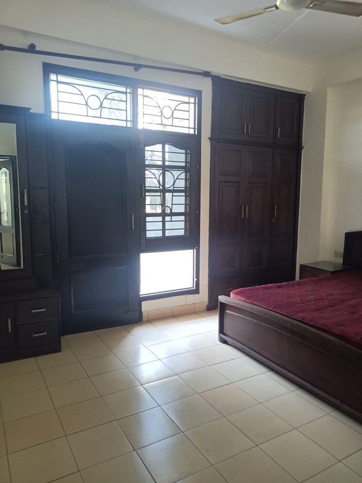 Bedroom, preet vihar 3 Bedroom 1600 Sq.Ft. Builder Floor In Preet Vihar Delhi 9485816