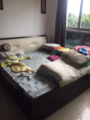 Bedroom in 1.5 BHK Apartment at Amanora Future Towers, Hadapsar – for Rent