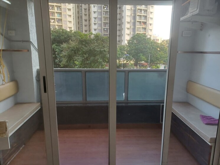 Balcony, amanora-future-towers 1.5 Bedroom 850 Sq.Ft. Apartment In Hadapsar Pune 9485798