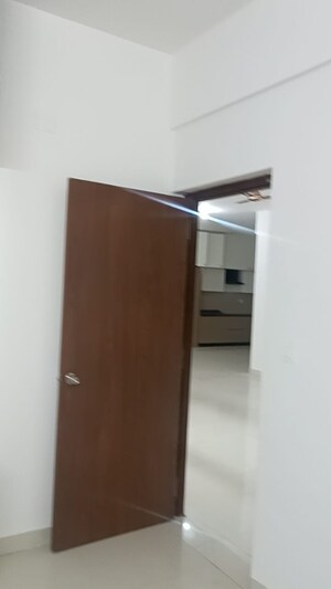 Room in 3 BHK Apartment at Ozone Urbana Belvedere, Devanahalli – for Rent