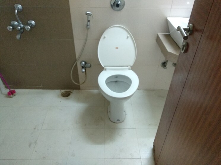 Bathroom, mittal-sun-universe 2 Bedroom 900 Sq.Ft. Apartment In Sinhagad Road Pune 9485833