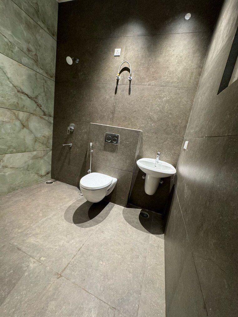 Bathroom, sector 65 2 Bedroom 1000 Sq.Ft. Apartment In Sector 65 Mohali 9485879
