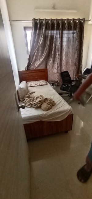 Bedroom in 1 BHK Apartment at City View Building, Worli – for Rent