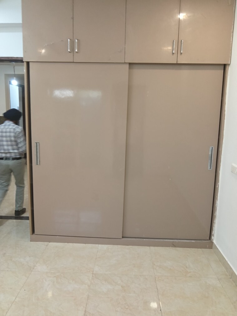 Room, dhakoli 3 Bedroom 136 Sq.Yd. Builder Floor In Dhakoli Zirakpur 9485895