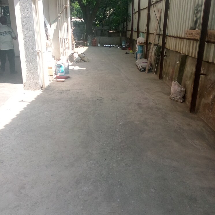  Parking, unnat-nagar-chs Commercial Warehouse 4000 Sq.Yd. In Goregaon West Mumbai 9485897