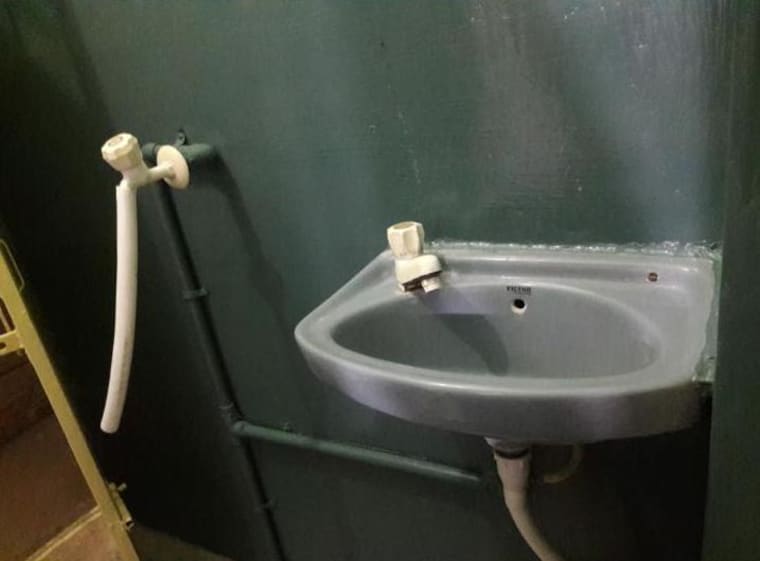 Bathroom, rt nagar 2 Bedroom 800 Sq.Ft. Independent House In Rt Nagar Bangalore 9485886