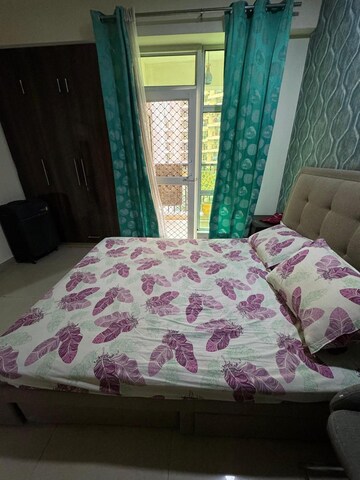 Bedroom in 3 BHK Apartment at Gaur City 2 - 16th Avenue, Sector 16c Greater Noida – for Rent