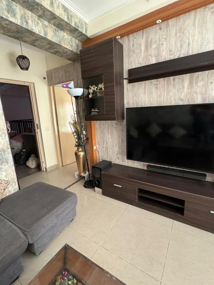 Living Room, gaur-city-2-16th-avenue 3 Bedroom 1600 Sq.Ft. Apartment In Sector 16c Greater Noida Greater Noida 9485892