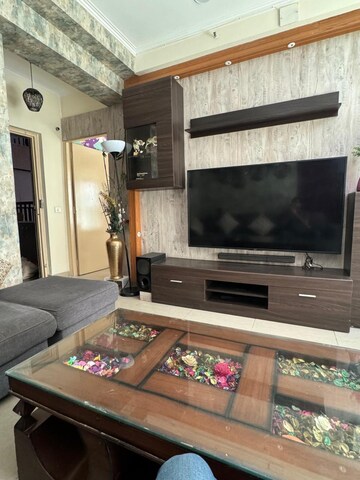 Furnished Amenities in 3 BHK Apartment at Gaur City 2 - 16th Avenue, Sector 16c Greater Noida – for Rent