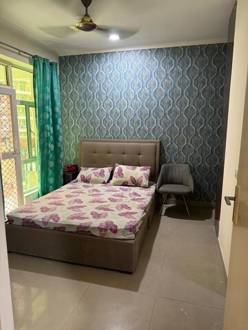 Bedroom in 3 BHK Apartment at Gaur City 2 - 16th Avenue, Sector 16c Greater Noida – for Rent