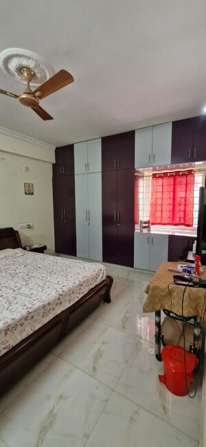 Bedroom in 2 BHK Builder Floor at Kondapur – for Rent
