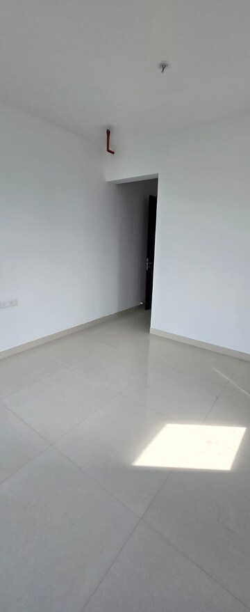 Room in 2 BHK Apartment at Raghav Nova, Kurla East – for Rent