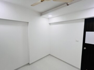 Room in 2 BHK Apartment at Sayba Orchid, Kurla East – for Rent