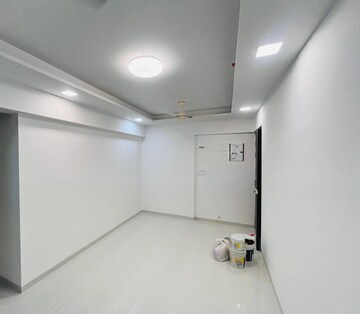 Room in 2 BHK Apartment at Sayba Orchid, Kurla East – for Rent