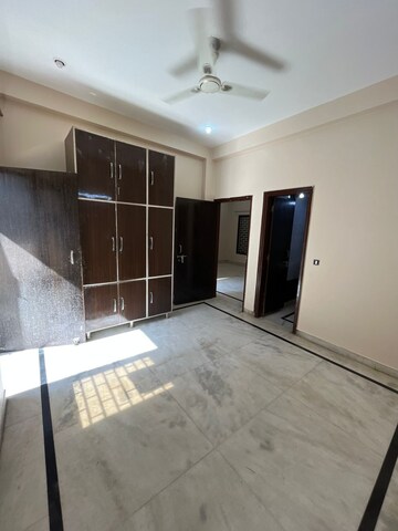 Room in 2 BHK Builder Floor at AS Tower, Sector 45 – for Rent