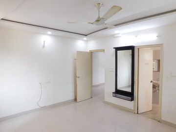 Room in 3 BHK Builder Floor at Kondapur – for Rent