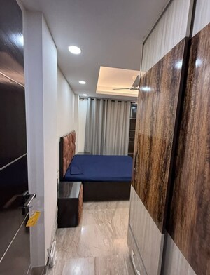 Master Bedroom in 3 BHK Builder Floor at East Of Kailash – for Rent