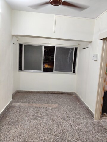 Room in 1 RK Apartment at Chandrakant Society, Charai – for Rent