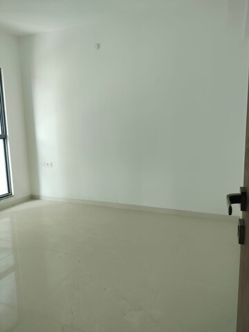 Room in 3 BHK Apartment at Majestique Signature Towers, Balewadi – for Rent