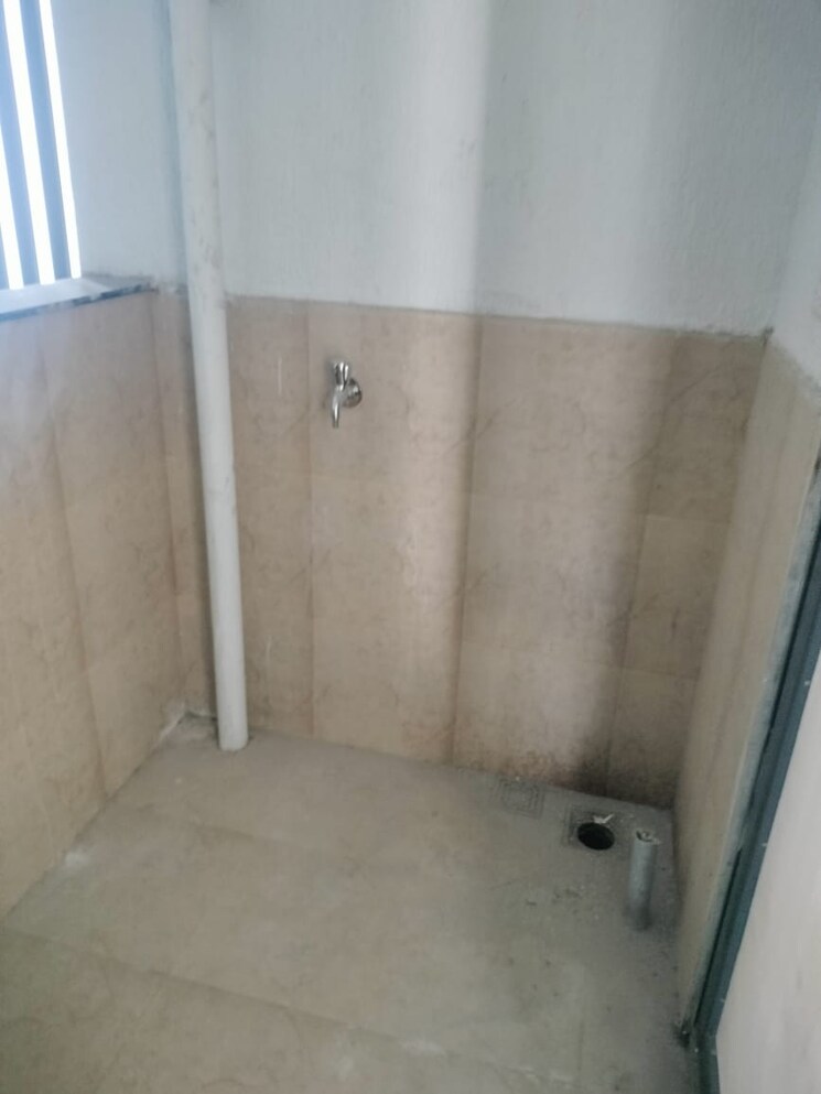 Bathroom, majestique-signature-towers 3 Bedroom 1197 Sq.Ft. Apartment In Balewadi Pune 9485964