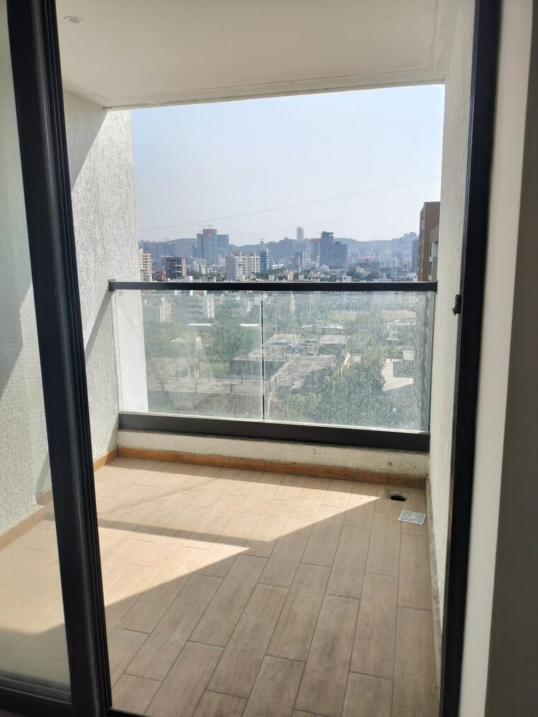 Balcony, majestique-signature-towers 3 Bedroom 1197 Sq.Ft. Apartment In Balewadi Pune 9485964