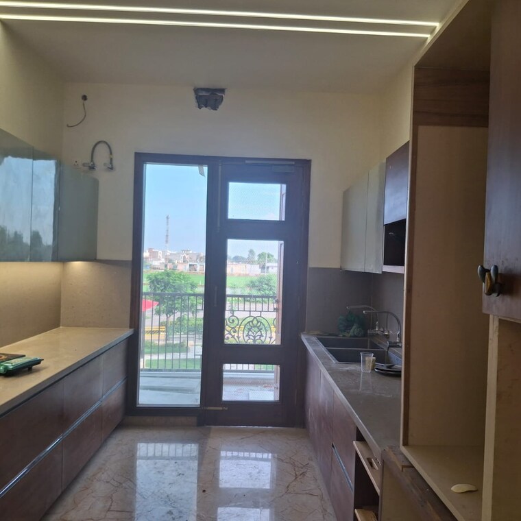 undefined, sector 22 6+ Bedroom 408 Sq.Yd. Villa In Sector 22 Chandigarh 9485966