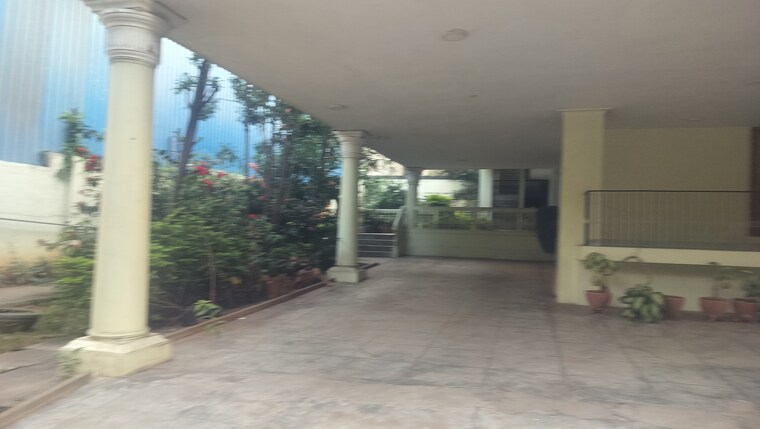  Parking, jubilee hills 6 Bedroom 1200 Sq.Ft. Independent House In Jubilee Hills Hyderabad 9485980