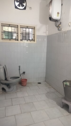Bathroom in 6 BHK Independent House at Jubilee Hills – for Sale