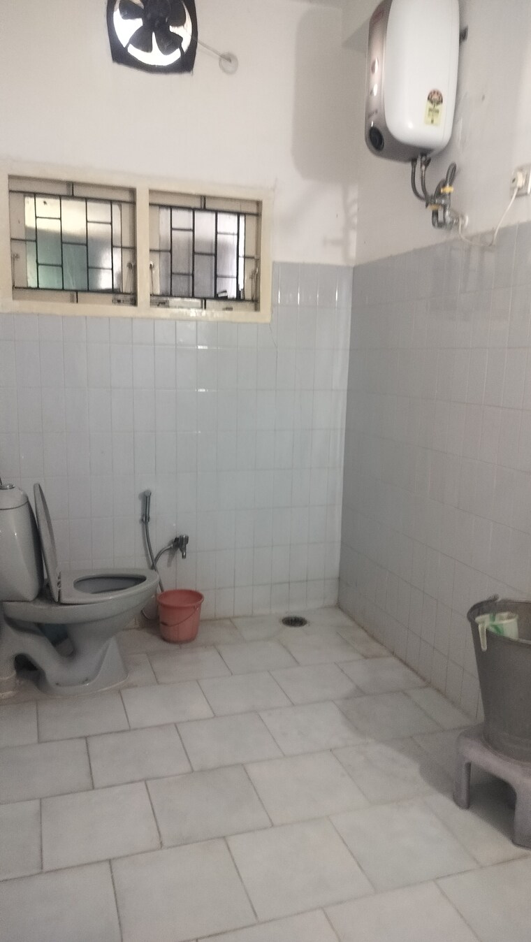 Bathroom, jubilee hills 6 Bedroom 1200 Sq.Ft. Independent House In Jubilee Hills Hyderabad 9485980