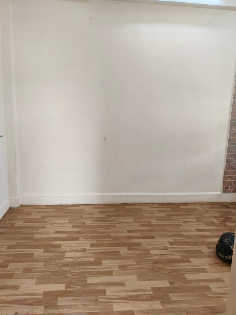 Room, kurla east 1 Bedroom 350 Sq.Ft. Apartment In Kurla East Mumbai 9485993