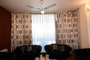 Living Room in 3 BHK Builder Floor at Hauz Khas – for Rent