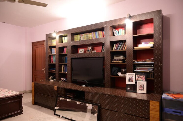 Living Room, hauz khas 3 Bedroom 2000 Sq.Ft. Builder Floor In Hauz Khas Delhi 9485996
