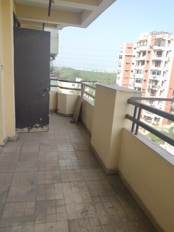Balcony in 3 BHK Apartment at Sector 21c – for Rent