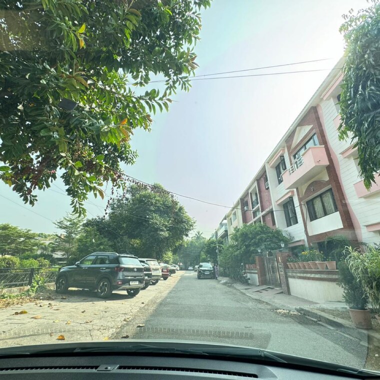 Exterior View, phase 7 3 Bedroom 400 Sq.Yd. Villa In Phase 7 Mohali 9486033