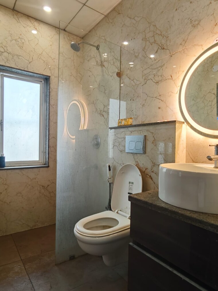 Bathroom, south city 1 3 Bedroom 2700 Sq.Ft. Builder Floor In South City 1 Gurgaon 9486041