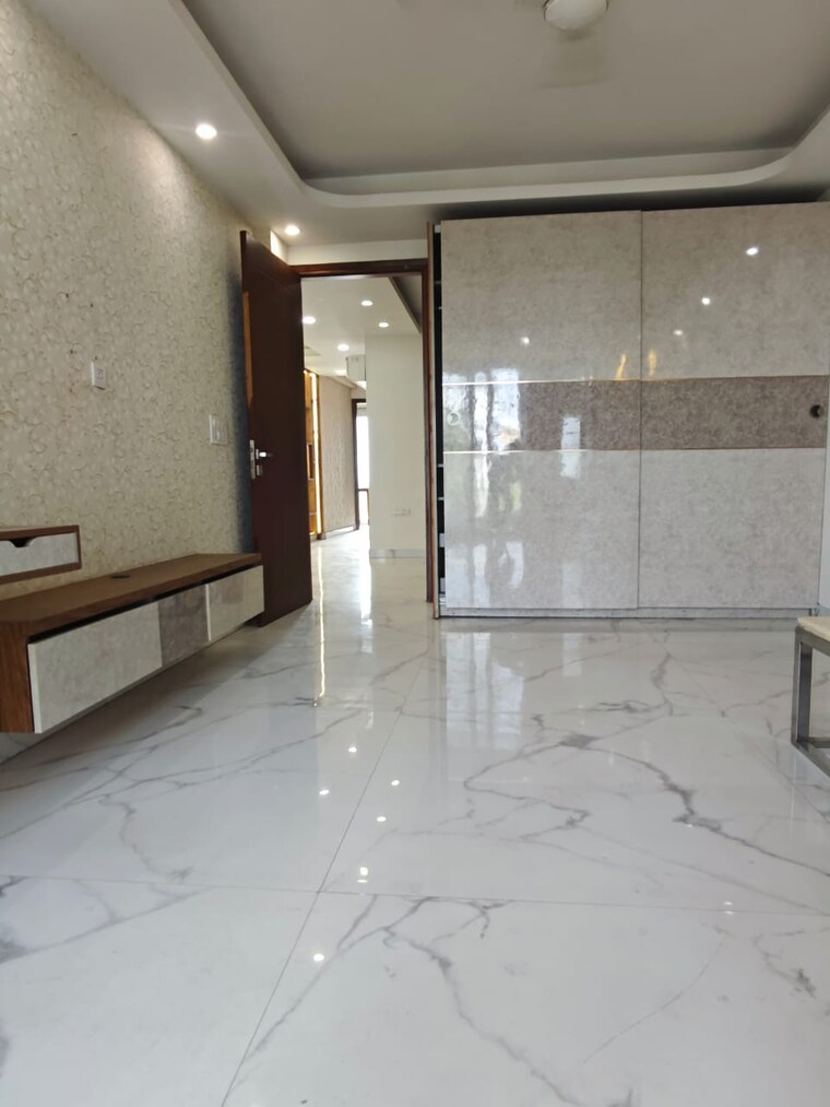 Room, south city 1 3 Bedroom 2700 Sq.Ft. Builder Floor In South City 1 Gurgaon 9486041