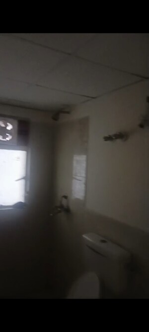 Room in 2 BHK Apartment at Conscient Habitat Arcade, Sector 99a – for Sale