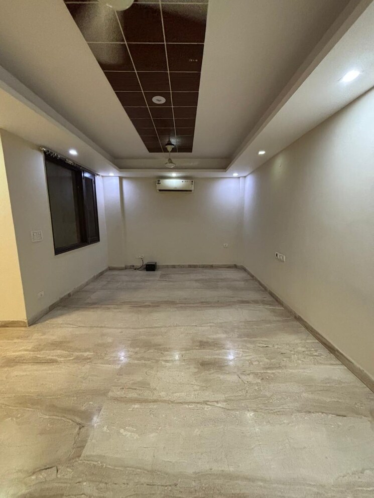 Room, saket 4 Bedroom 2300 Sq.Ft. Builder Floor In Saket Delhi 9486037
