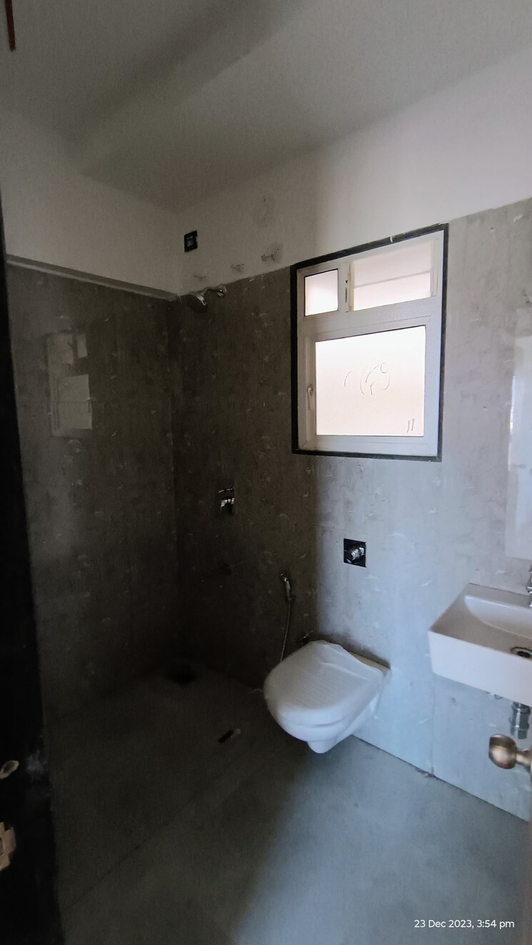 Bathroom, vtp-leonara 2 Bedroom 800 Sq.Ft. Apartment In Mahalunge Pune 9486036