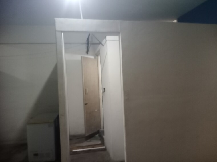 undefined, alkapuri Commercial Showroom 1200 Sq.Ft. In Alkapuri Vadodara 9486085