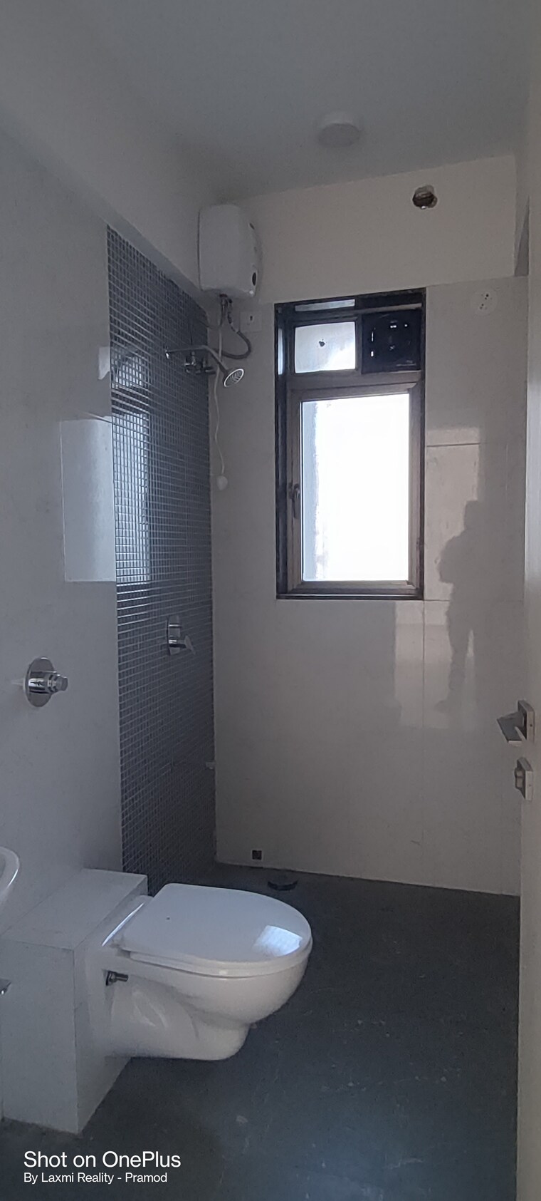 Bathroom, rizvi-mansion 2 Bedroom 918 Sq.Ft. Apartment In Mahim Mumbai 9486080
