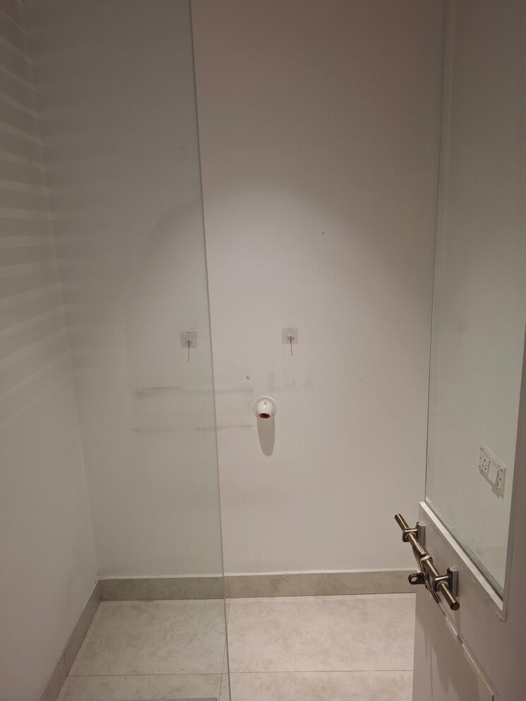 Room, banjara hills 2 Bedroom 1800 Sq.Ft. Apartment In Banjara Hills Hyderabad 9486082