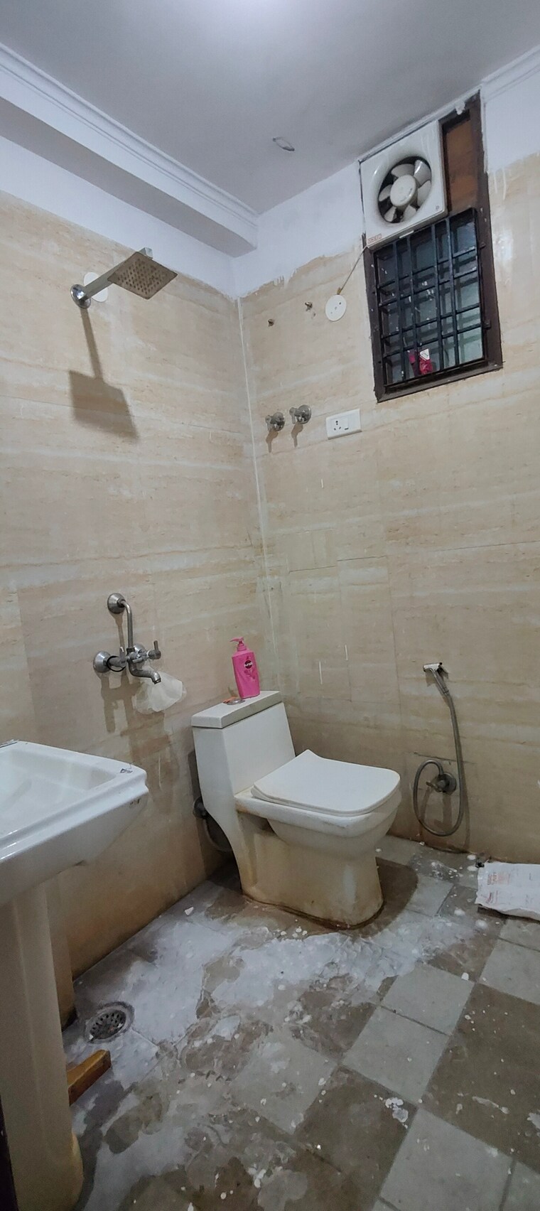 Bathroom, chattarpur 2 Bedroom 1200 Sq.Ft. Builder Floor In Chattarpur Delhi 9486095