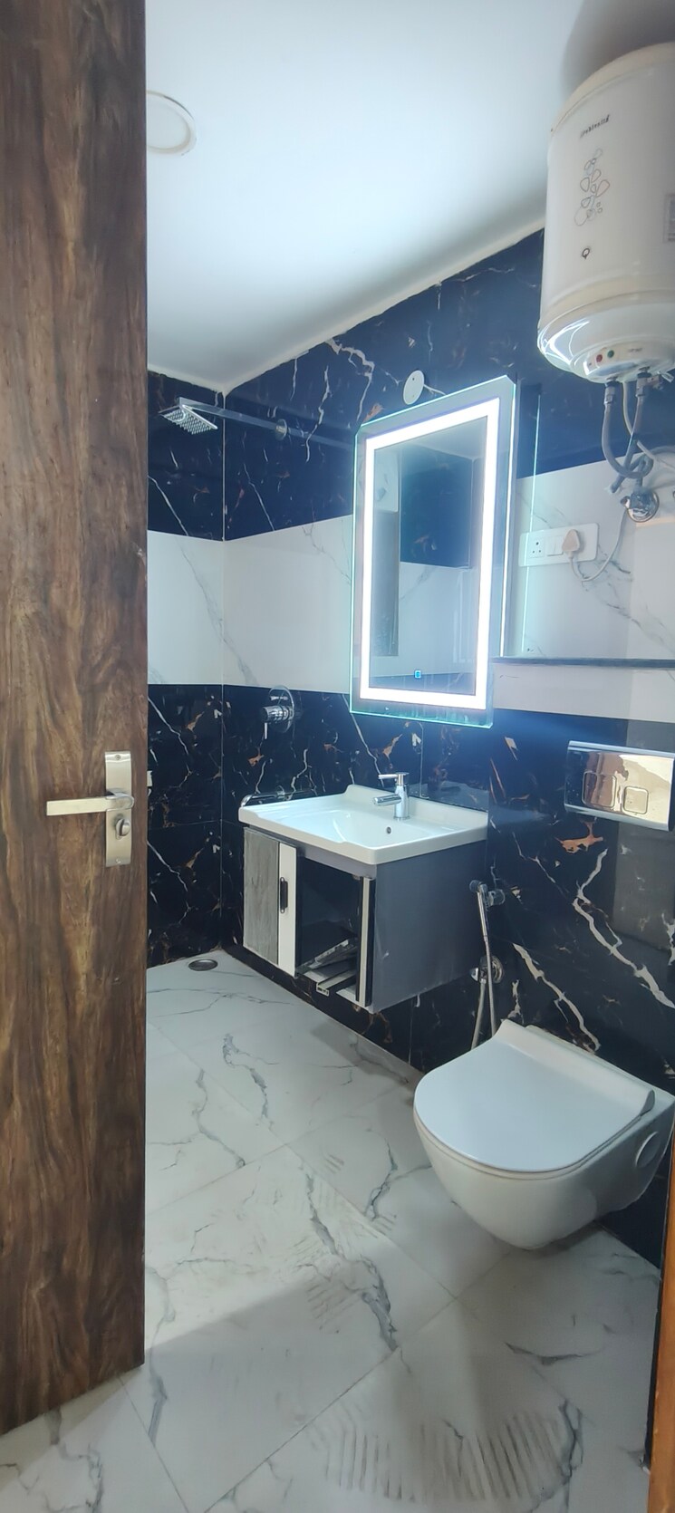 Attached Bathroom, chattarpur 3 Bedroom 1800 Sq.Ft. Builder Floor In Chattarpur Delhi 9486106