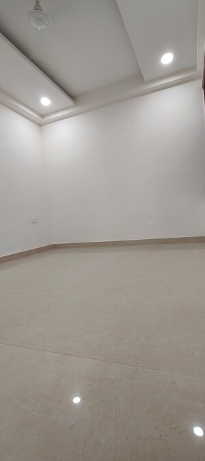 3 BHK Builder Floor For Rent in Chattarpur