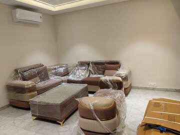 3 BHK Builder Floor For Rent in HLP Palmillas, Vip Road