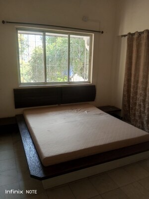 Master Bedroom in 4 BHK Villa at Palace Orchard CHS, Mohammadwadi – for Rent
